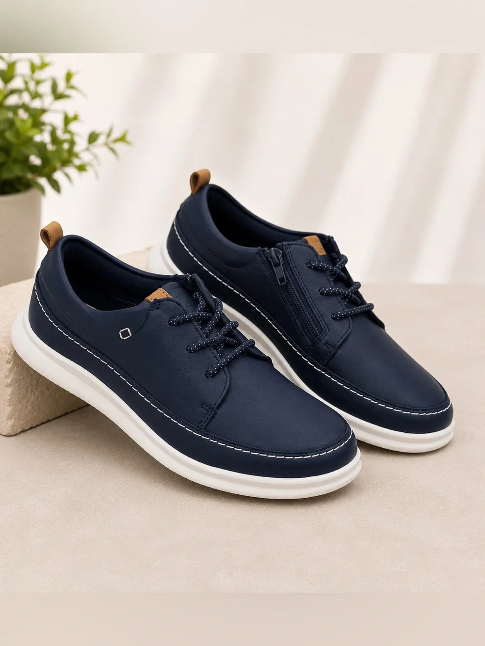 NIB Clarks Cloud Blaze Boys Navy Blue Leather Sneakers Shoes Size 2